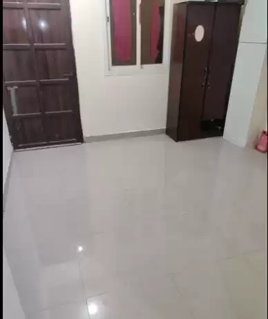 Residential Ready Property Studio U/F Apartment  for rent in Doha #15676 - 1  image 